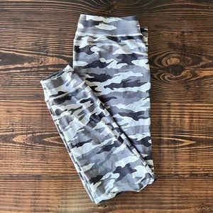 GUC Zyia Black Gray Camo Jogger Large